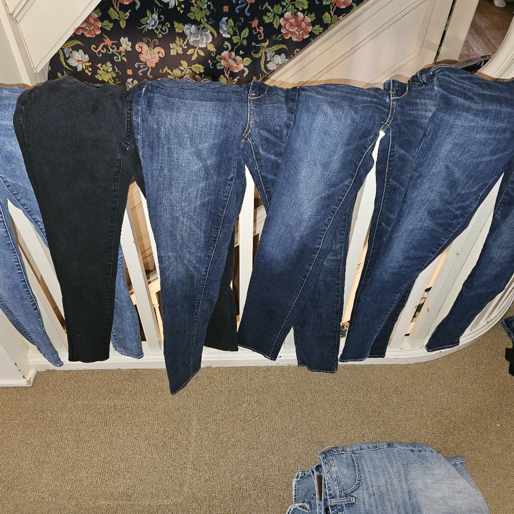 5 pair AE skinnies